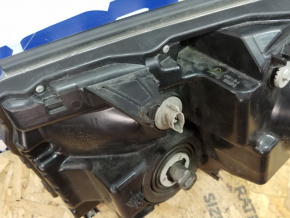 Фара передняя правая дефект креплений Honda Pilot 33100SZAA11