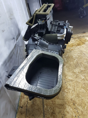 Печка в сборе manual FORD FLEX 2009-2019 8G1Z18471C