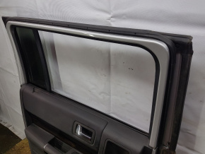 Уплотнитель стекла заднего левого со стеклом треугольником FORD FLEX 2009-2019 8A8Z7425767A