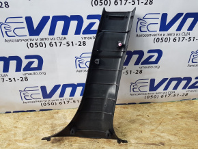 Накладка центральной стойки нижняя левая SUBARU FORESTER SJ 2014-2018 94022SG010VH