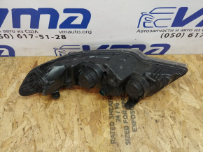 Фара передняя правая дефект креплений KIA Forte 921021M033