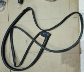 Уплотнитель двери передней, левой (на двери) Toyota Camry 40 2.4 2AZ-FE 2006-2011 6786206040 00-00003077