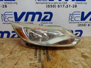 Фара передняя правая дорестайлинг светлая дефект крепления Ford Focus MK3 2011-2014 BM5113W029E BM5Z13008F 00-00009136