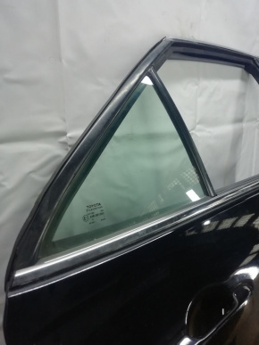 Молдинг дверь-стекло центральный задний правый хром Toyota Camry V55 2AR-FE 2015-2017 7573006160 00-00008035