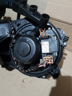 Мотор вентилятор печки Volkswagen Passat B7 2.5 1.8 USA 2011-2015 561820015D 00-00001774