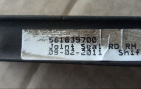 Уплотнитель двери зад правый Volkswagen Passat B7 2.5 USA CBTA 2011-2014 561839700 561839700A