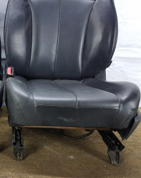 Водительское сидение кожаное SUBARU OUTBACK EJ25 2010-2014 64140AJ03BVH