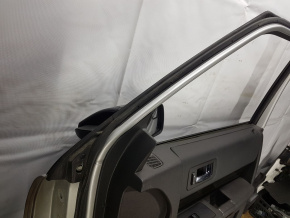 Уплотнитель стекла переднего правого FORD FLEX 2009-2019 8A8Z7421596A
