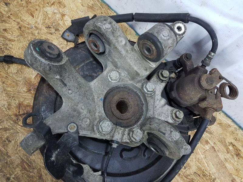 Цапфа задняя левая FWD FORD FLEX 2009-2019 AG1Z5B759C