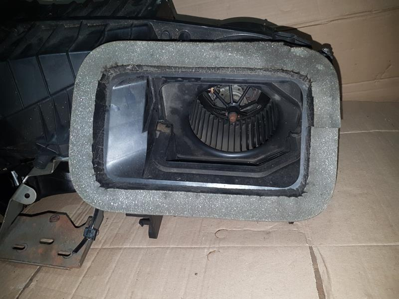 Мотор вентилятор печки Volkswagen Passat B7 2.5 1.8 USA 2011-2015 561820015D