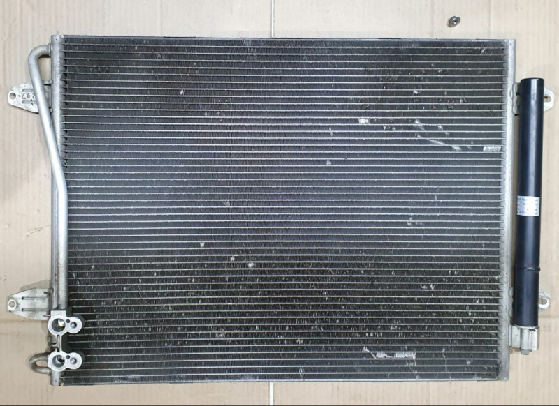 Радиатор кондиционера Volkswagen Passat B7 2.5 1.8 USA 2011-2015 561820411