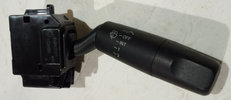 Переключатель подрулевой правый(стеклоочистителя) Mazda 3 BK 2.0 LF17 2003-2008 BN8V66128