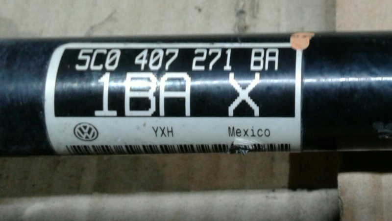 Полуось, привод передний левый Volkswagen Passat B7 1.8 USA CPRA 2011-2017 5C0407271BA