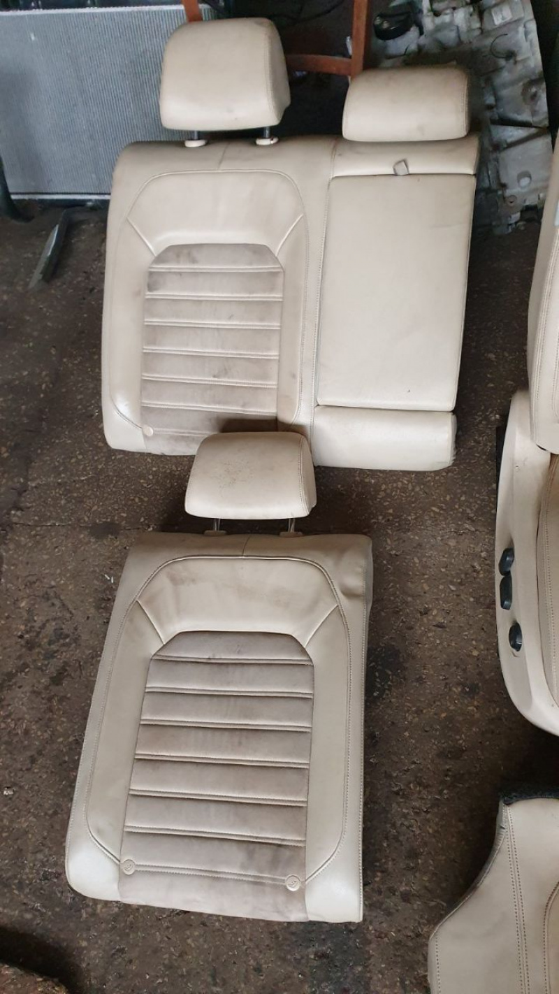 Кожаный салон бежевый Volkswagen Passat B7 2.5 USA CBUA 2011-2015 561881805SOQU 561885405AQUFG 561881806AHOQU