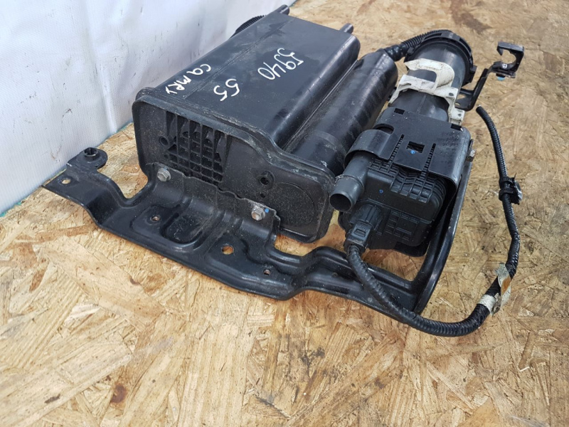 Канистра с углем абсорбер hybrid Toyota Camry V55 2AR-FE 2015-2017 7774033200