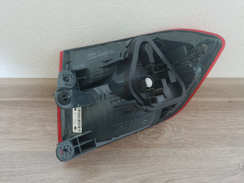 Фонарь задний левый BMW 3 F30 F80 F35 2012-2019 отреставрирован скол 725989507 7372785 183611-12