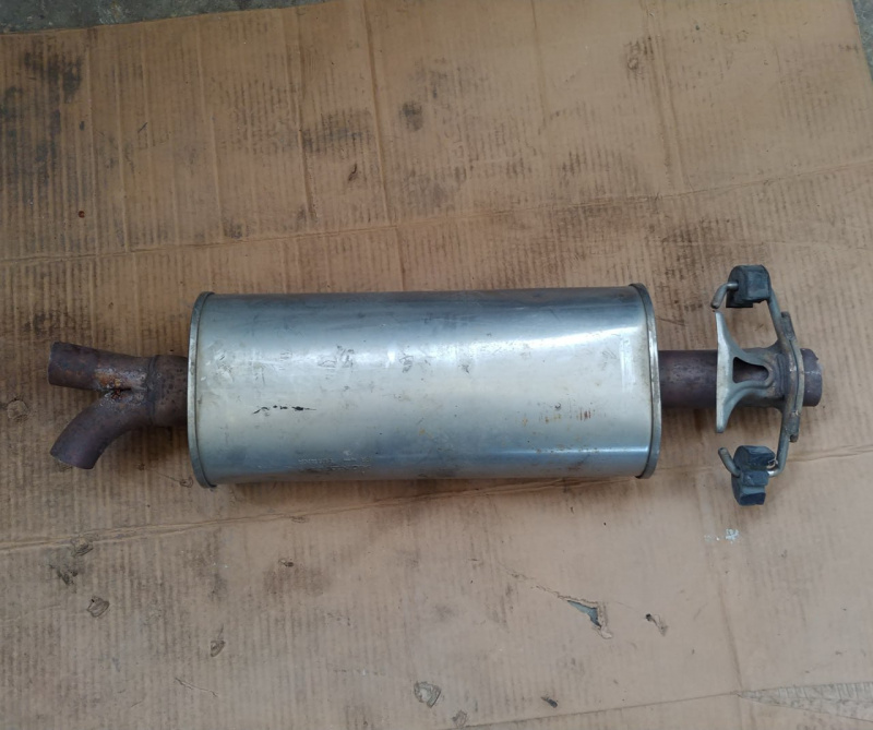 Выхлопная труба глушитель средняя часть HONDA Pilot J35Z4 18307SZAA02