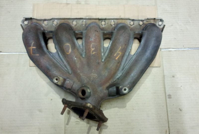 Коллектор выпускной Volkswagen Passat B7 2.5 1.8 USA 2011-2015 07K253031M