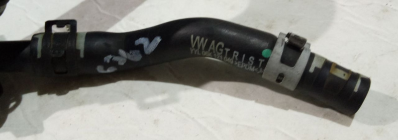 Патрубок системы охлаждения Volkswagen Passat B7 1.8 USA CPRA 2011-2015 06K121049