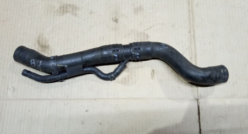 Патрубок охлаждения верхний Volkswagen Passat B7 2.5 1.8 USA 2011-2015 5C0122101S