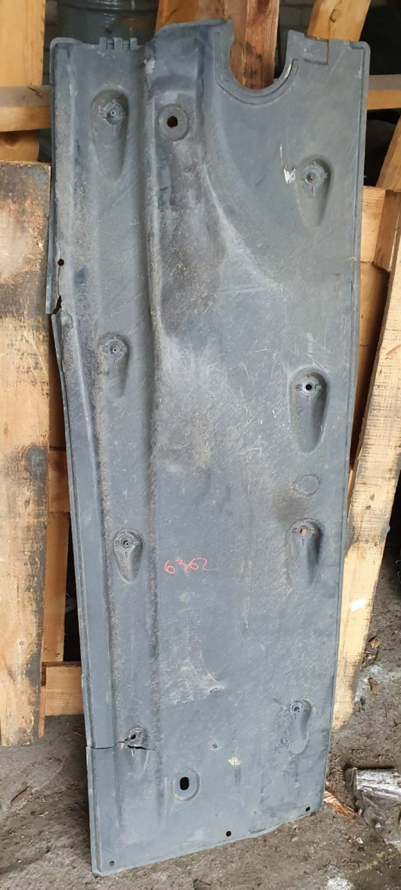 Защита днища, левая Volkswagen Passat B7 2.5 USA CBTA 2011-2015 561825201A 561825201C