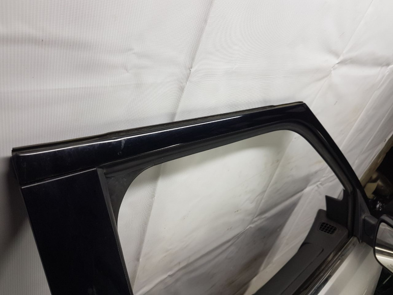Молдинг двери верхний передней правой FORD FLEX 2009-2019 8A8Z7420550A